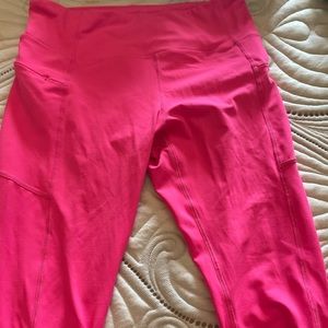 ZYIA HOT PINK CROP LIGHT N TIGHT